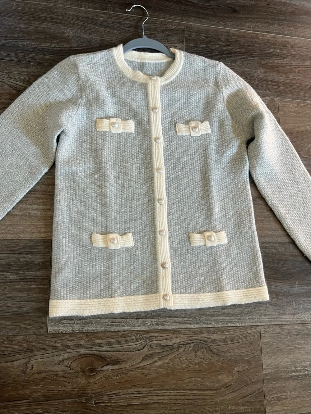 N/A elegant gray